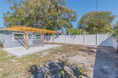 4722 Bay Ave, Tampa FL 33616-1070 exterior