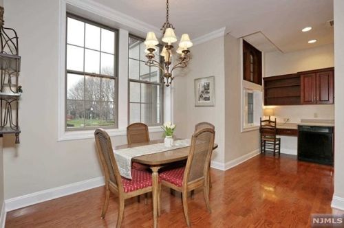 4202 Rio Vis Dr, Mahwah NJ 07430-4510 exterior