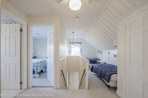 23 New York Ave, Lavallette NJ 08735-2537 exterior