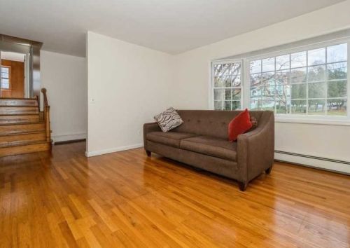 30 Saddle Rock Dr, Poughkeepsie, NY 12603-5528