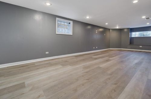 6411 Kedvale Ave, Chicago IL 60629-5108 exterior