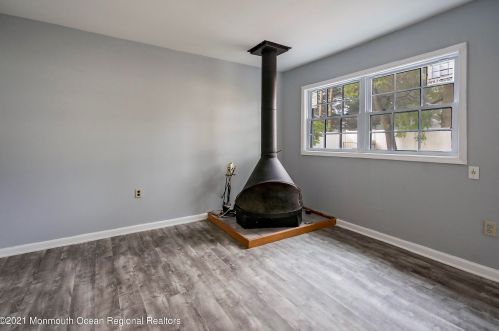 23 Pheasant Dr, Berkeley Township NJ  08721-1606 exterior