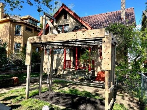 3220 Brownsville Rd, Pittsburgh PA 15227-2432 exterior