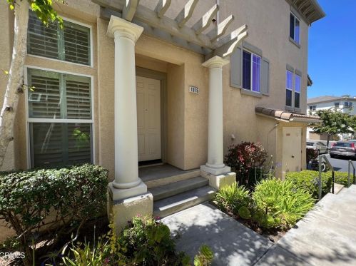 1315 Bayside Cir, Oxnard, CA 93035-2148