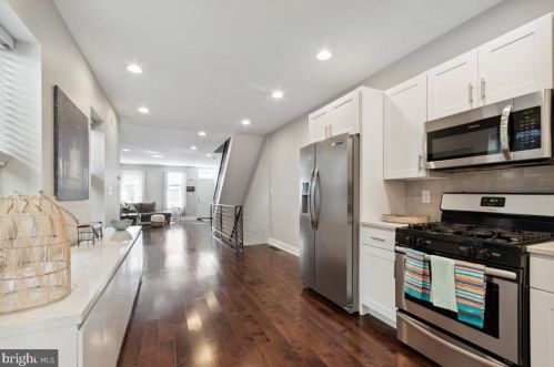 1304 18 St, Philadelphia PA 19140-1015 exterior