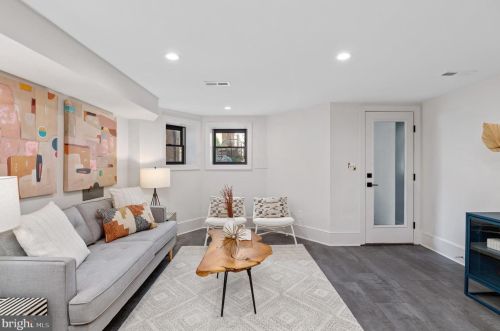 1744 T St, Washington DC 20009-7102 exterior