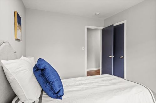 1881 Bayberry Dr, Atlanta GA 30311-3406 exterior