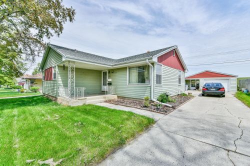 5308 103rd St, Milwaukee, WI 53225-3202