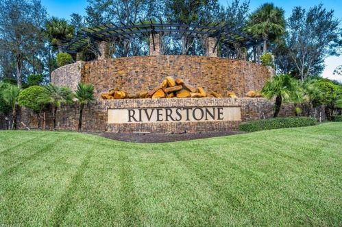 3324 Atlantic Cir, Naples FL 34119-8638 exterior