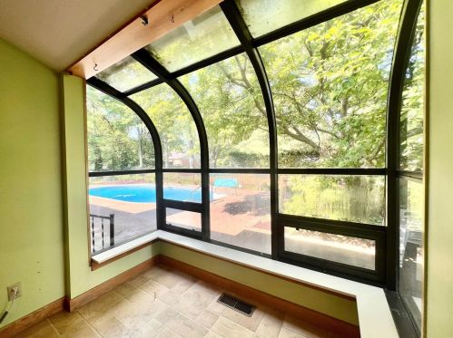 1228 Paloma Dr, Saint Louis MO 63131-1015 exterior