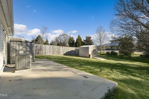 3035 Cranberry Ridge Dr, Wilson NC 27893-9683 exterior