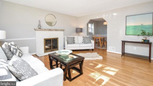 3010 Marl Pat Dr, Alexandria VA 22310-2219 exterior