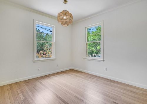 3403 Duval Rd, Austin TX  78705 exterior