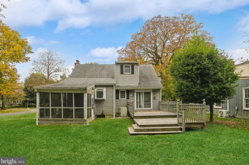 16 Morgan Ave, Riverton NJ 08077-1129 exterior