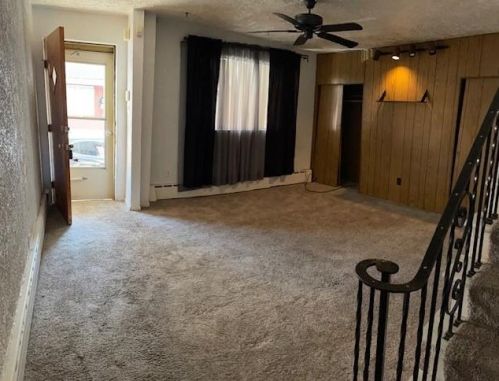 7 Moga St, Pittsburgh, PA 15206-2239