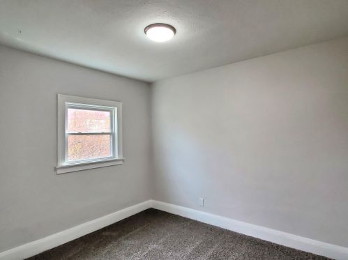 215 Vienna Ave, Milwaukee WI 53212-4102 exterior