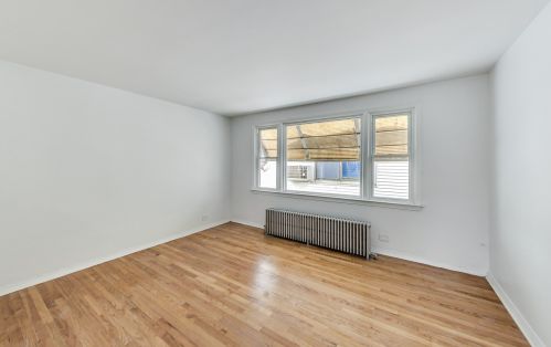 1719 Melvina Ave, Chicago IL 60646-1123 exterior