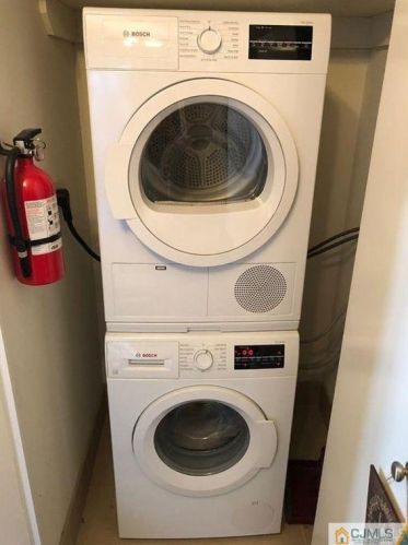 1 Spring St, New Brunswick NJ  08901-2107 exterior