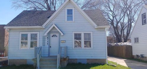 4756 51st Blvd, Milwaukee WI  53218-5106 exterior