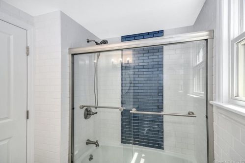 562 Branchville Rd, Ridgefield CT  06877-6030 exterior