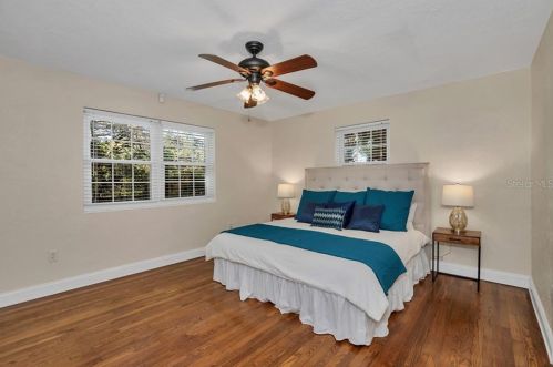 2115 Frst Cir, Orlando FL 32803-6247 exterior