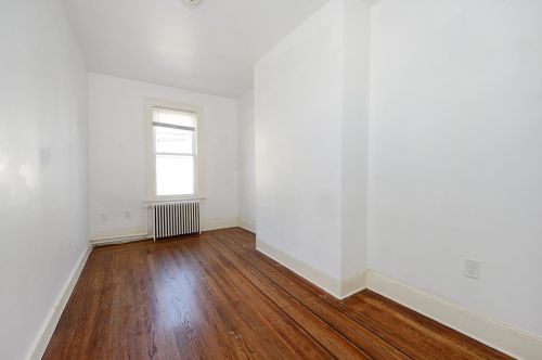 321 St, Union City NJ 07087-4014 exterior