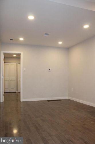 343 Christian St, Philadelphia PA 19147-4004 exterior