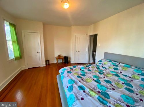 7026 Greene St, Philadelphia PA 19119-3114 exterior