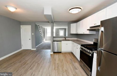 1152 Wycombe Ave, Darby PA 19023-1427 exterior