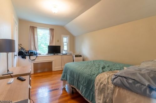 312 36th St, Paterson NJ 07504-1716 exterior