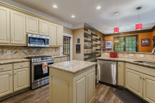 3970 Balleycastle Ln, Duluth GA 30097-2203 exterior