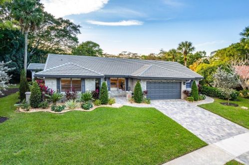 2901 24th Ter, Boca Raton FL  33431-6203 exterior