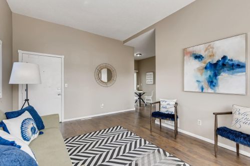 806 Earl St, Saint Paul MN 55106-3943 exterior