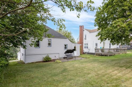 6739 Madison Ave, Pittsburgh PA 15122-2737 exterior