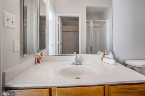 13504 Hayworth Dr, Rockville MD  20854-6395 exterior