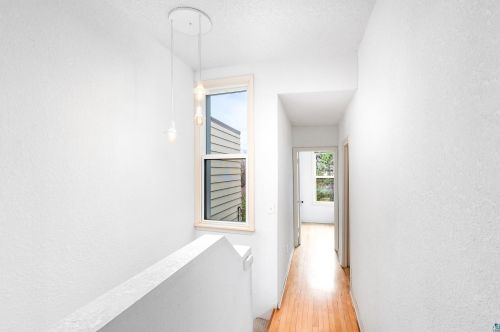 323 8th Ave, Duluth MN 55802-2606 exterior