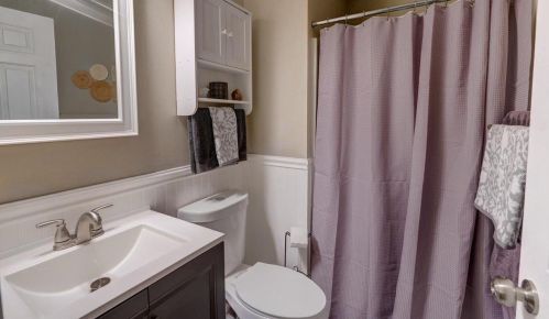 3282 Stonecreek Dr, Madison WI 53719-5250 exterior