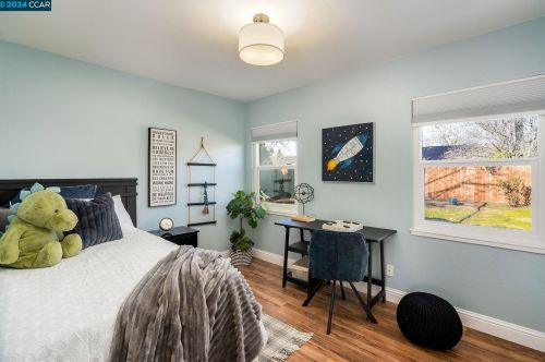 106 Doris Dr, Concord CA  94523-2915 exterior