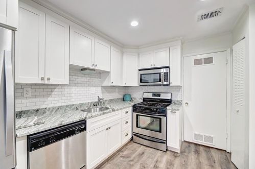 3 Iron Bound Pl, Atlanta GA 30318-1424 exterior