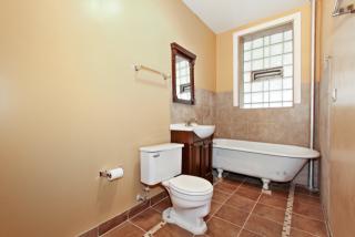 1651 72nd St, Chicago IL  60649-2334 exterior