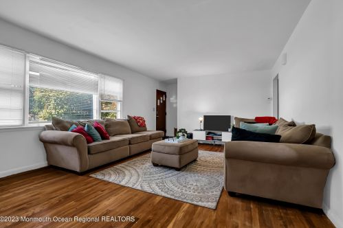 78 Wall St, West Long Branch NJ  07764-1863 exterior