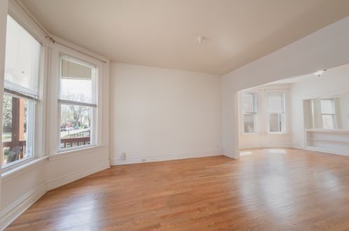 4210 Ridgeway Ave, Chicago IL 60659-1128 exterior