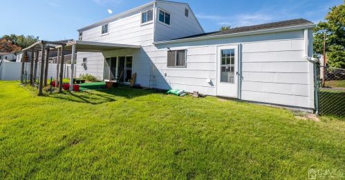 15 Sims Rd, Edison NJ 08817-3034 exterior