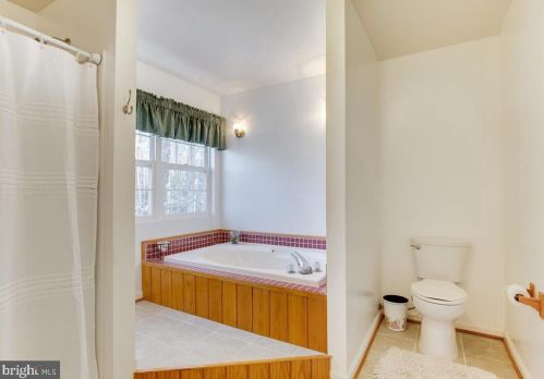 1501 Abbey Ln, Huntingtown MD 20639-2308 exterior