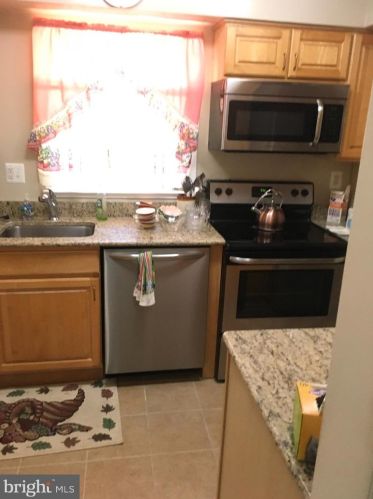 4510 Rynex Dr, Alexandria VA 22312-1515 exterior