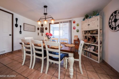 7272 Freestone Dr, Tucson AZ 85730-3711 exterior