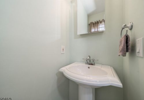 19 Richard St, Dover NJ 07801-2023 exterior