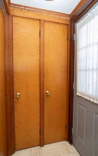 50 Caswell St, Taunton MA 02718-1120 exterior