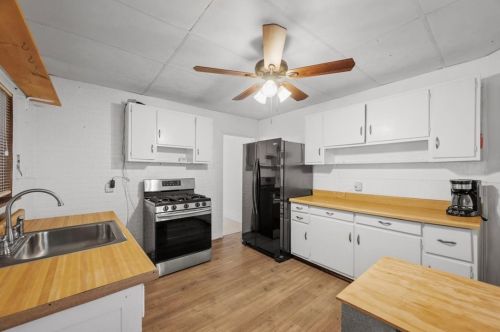 2811 Cobden St, Pittsburgh PA 15203-2608 exterior