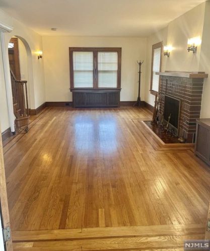 1248 Beaumont Ave, Teaneck NJ  07666-4901 exterior